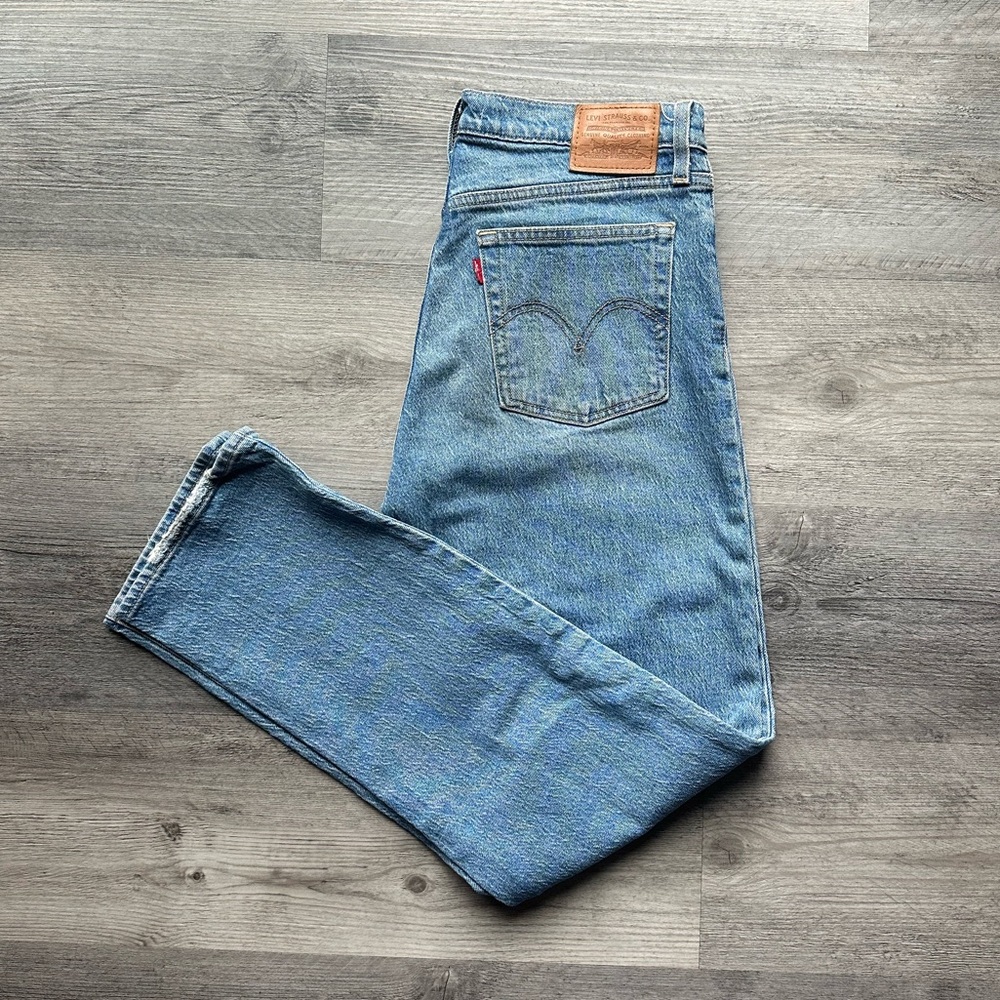 Levi’s Wedgie Straight Women’s Jeans Size 27